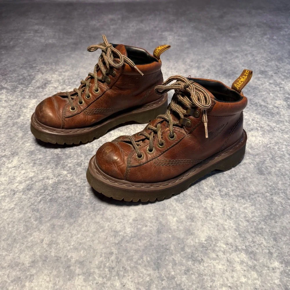 Dr. Martens purchases ship